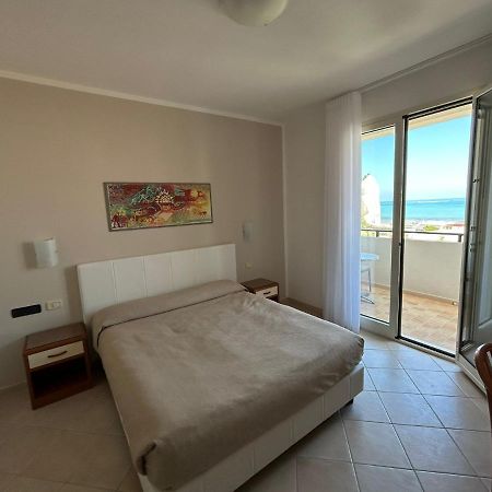 Bikini Hotel Vieste Buitenkant foto