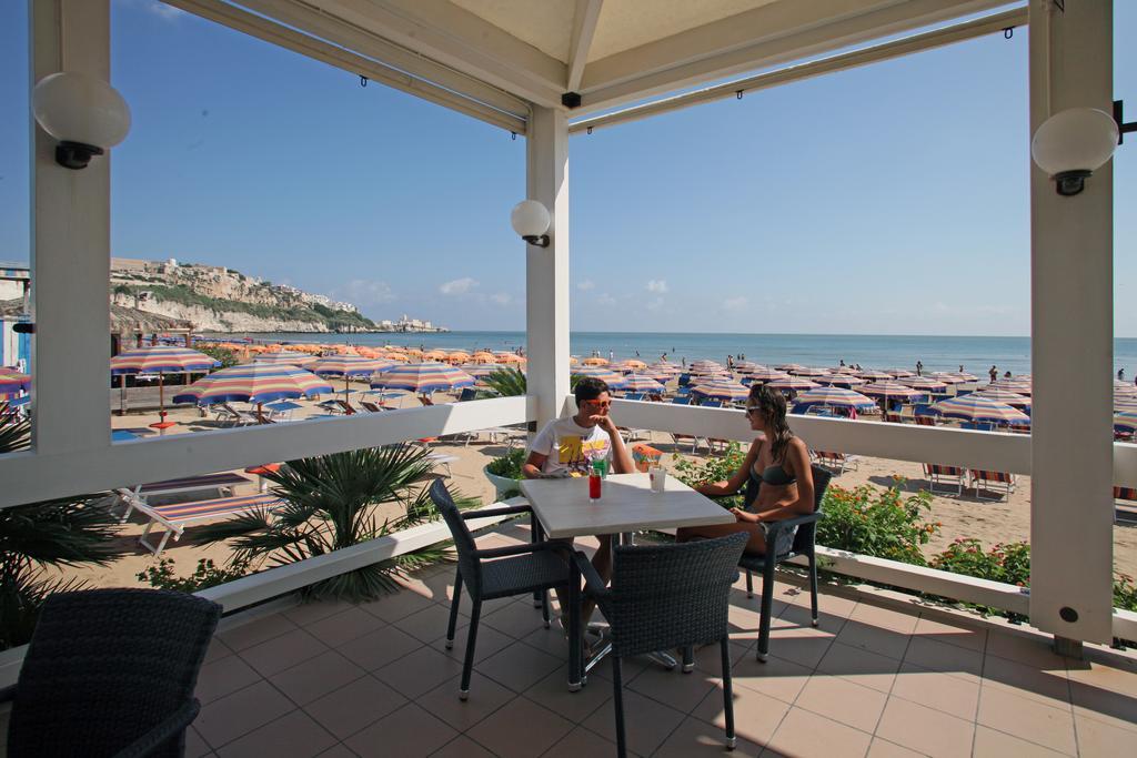 Bikini Hotel Vieste Buitenkant foto