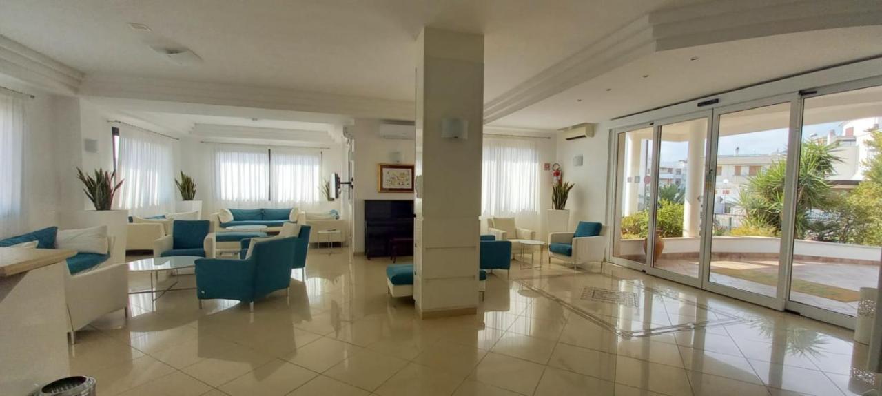 Bikini Hotel Vieste Buitenkant foto